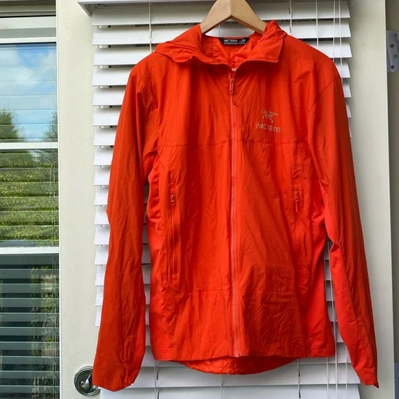 Arc’teryx ATOM SL MEN HOODY Size M color Solaris in excellent condition - Picture 3 of 17